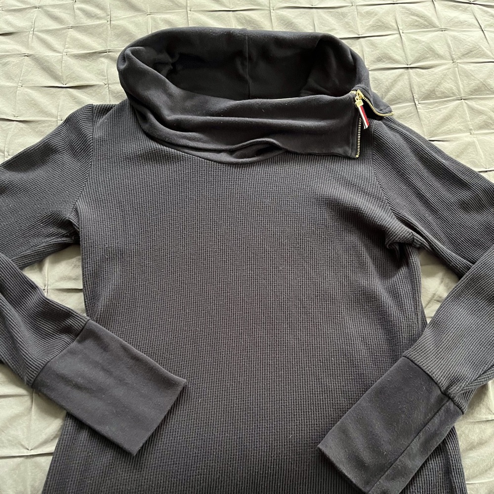Tommy Hilfiger Waffle Knit Cowl Neck Long Sleeve Shirt (S)